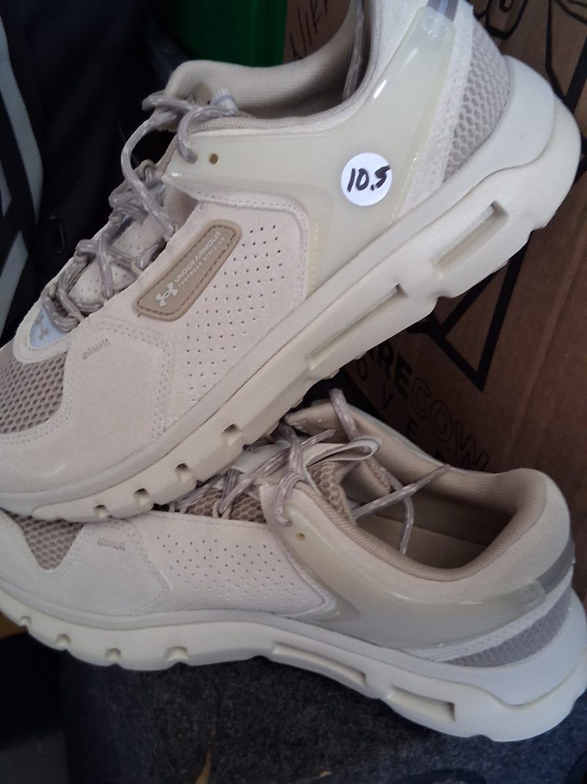 Under Armour Men's Size 10.5