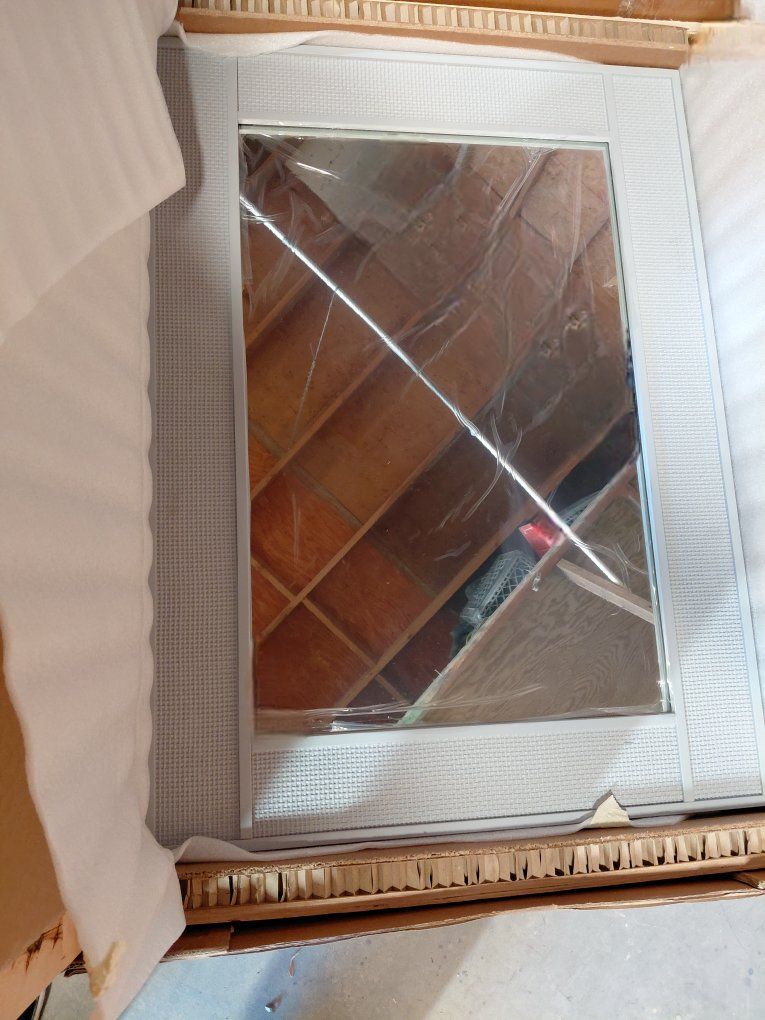 Main image 5