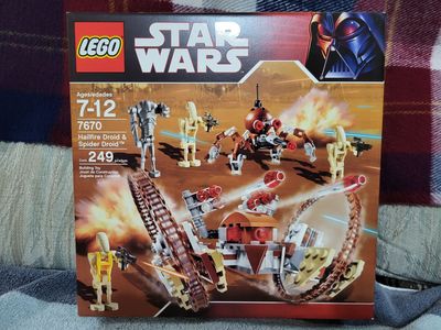 LEGO STAR WARS HAILFIRE DROID AND SPIDER DROID 2008 ISSUE