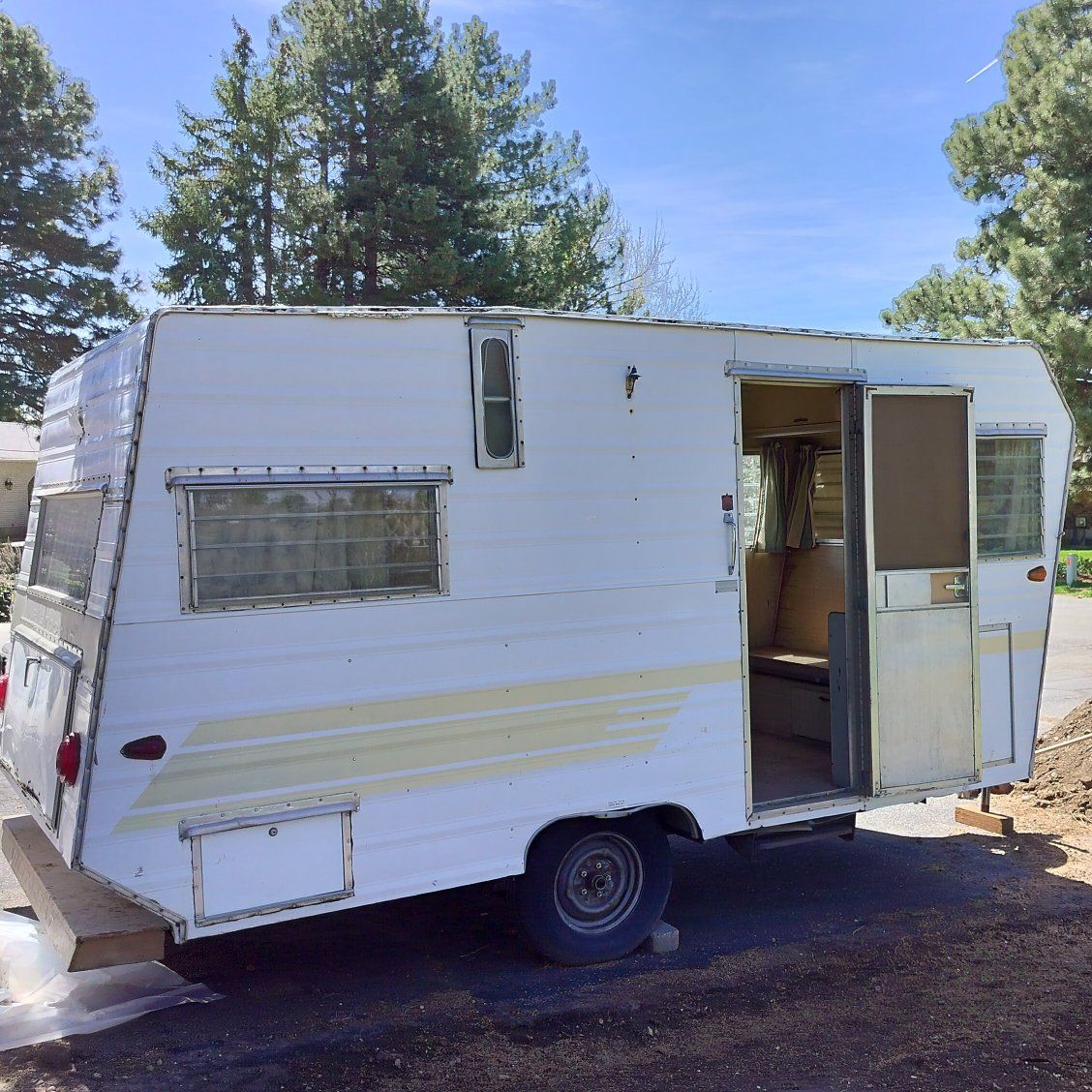1966 Aristocrat Land Commander 16ft.