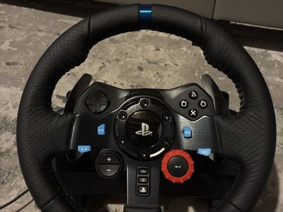 Logitech G29 PlayStation wheel, pedals and shifter