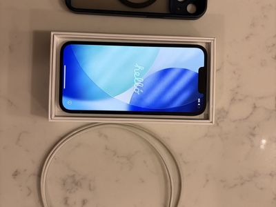 Apple iPhone 14 128GB Midnight Black (Unlocked) with MagSafe Case & Charging Cable