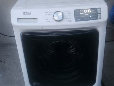 Maytag Front Load Washer – Excellent Working Condition