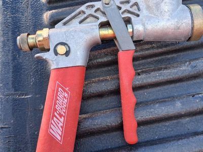 Wal-Boards Texture Paint Sprayer Like New!