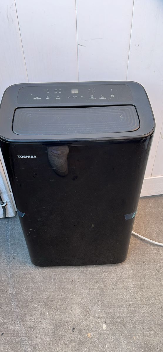 Toshiba 13,500 BTU A/C