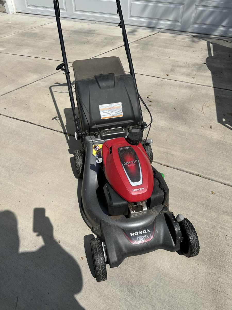 lawnmower 