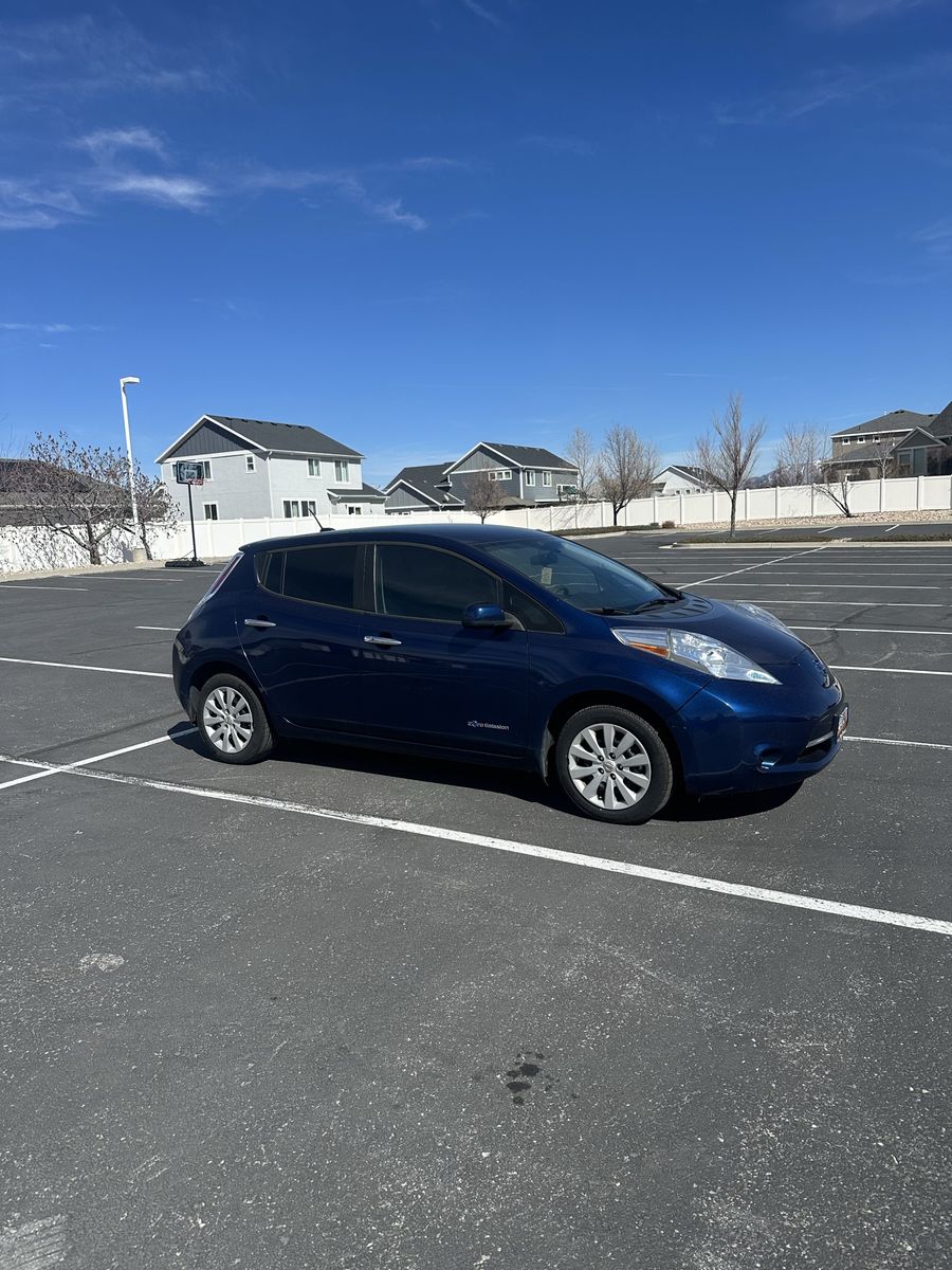 2017 Nissan Leaf 