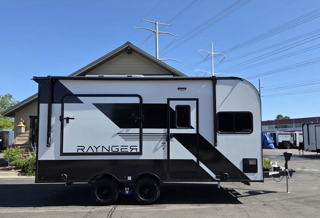 2027 Raynger 8x18 / 8.5x18 Toy Hauler 12K Axles TRIPLE QUEEN TENT, Solar!!! New