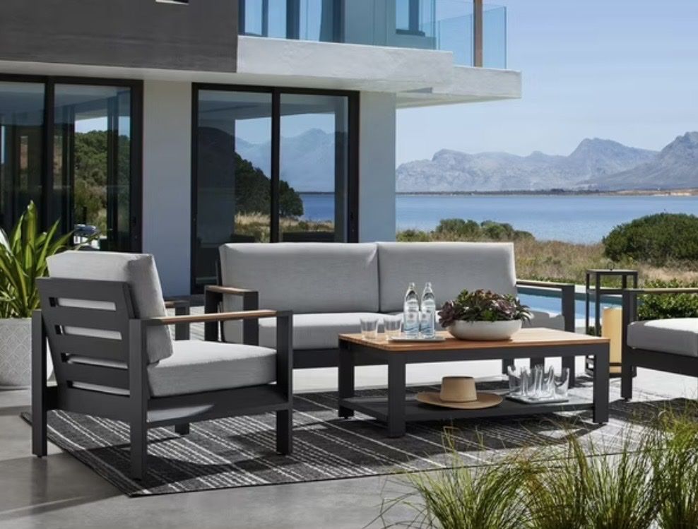 Vista Patio Set w/ Vista Sunbrella Fabric, 4pc