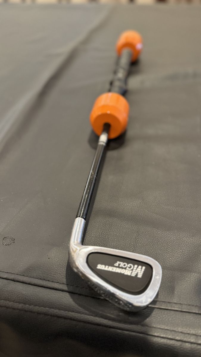 Momentus golf weighted club