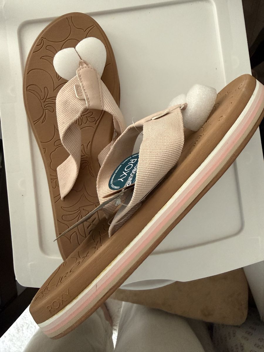 ROXY Women's Deeliah Flip Flops Size 9 NEW