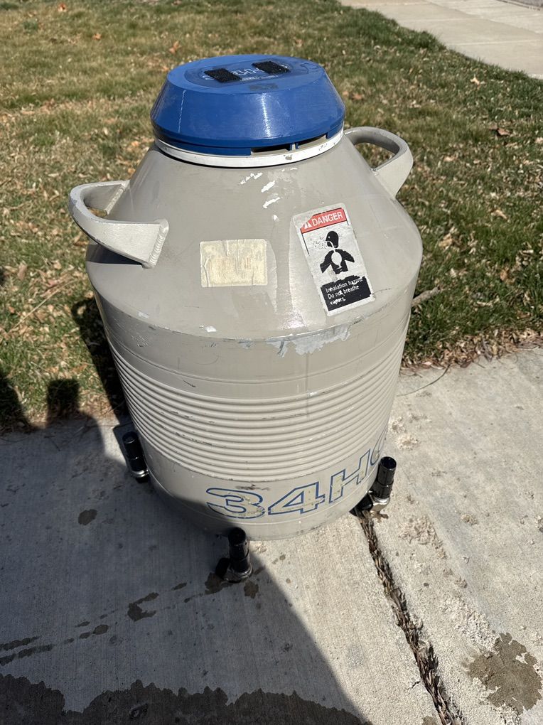 Cryogenic Specimen Tank