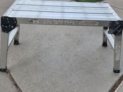 Folding Aluminum Work Stand