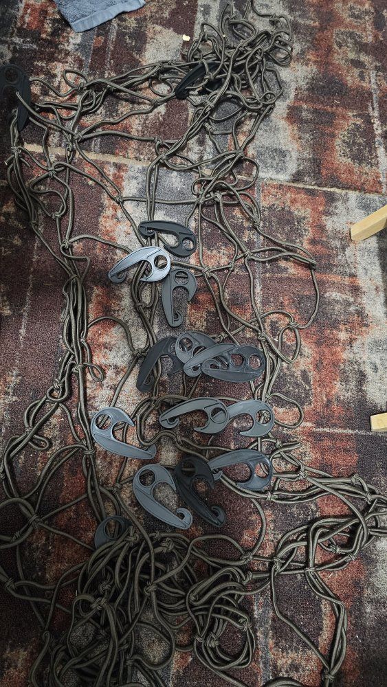 Elastic Bungee Cargo Net with Plastic Securing Hooks