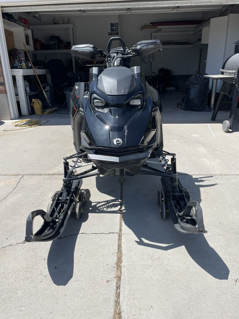 2023 Skidoo Summit X Expert Turbo