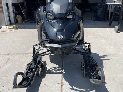 2023 Skidoo Summit X Expert Turbo