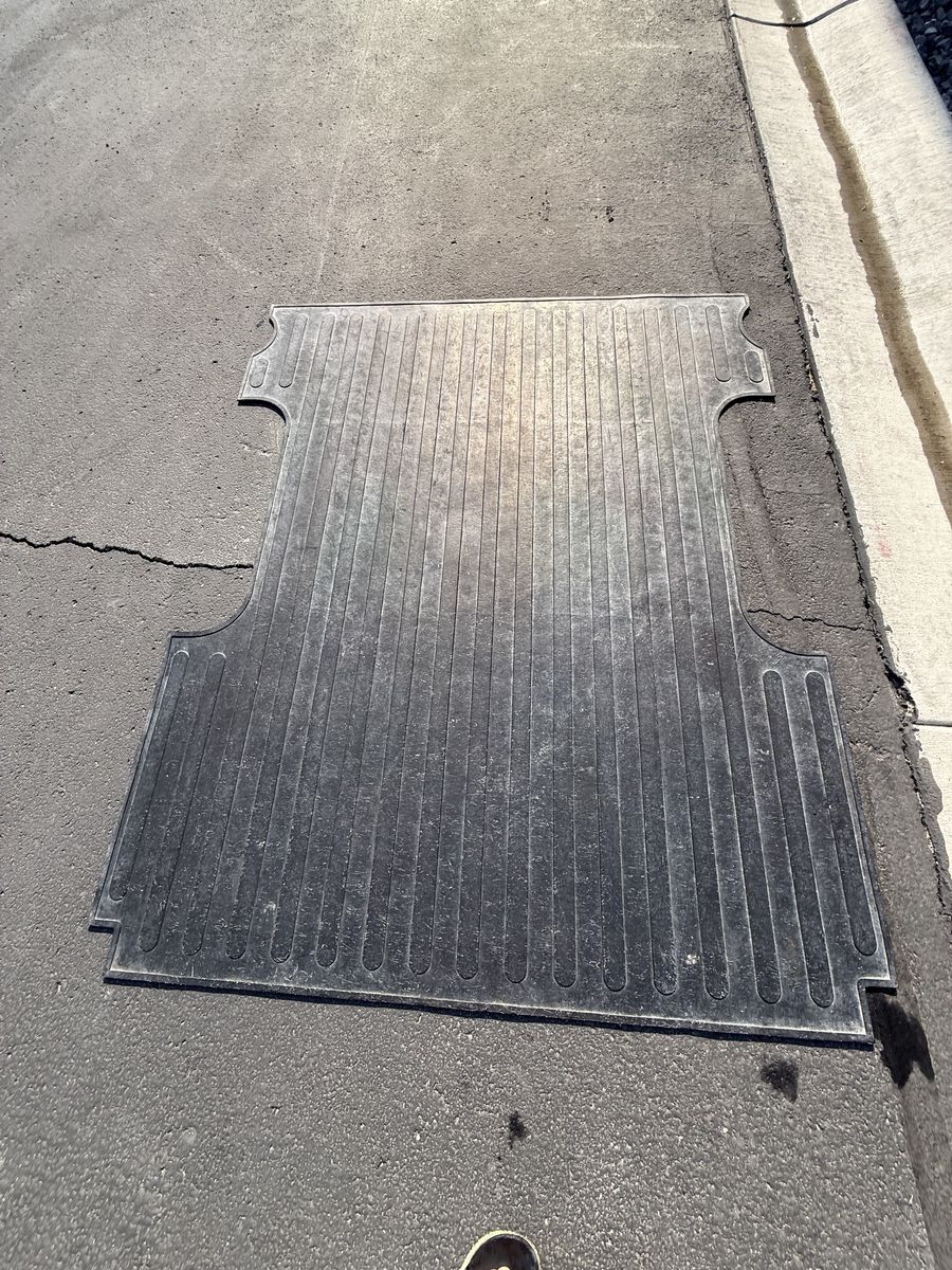 Rubber truck bed Mat- 1st Gen Toyota Tundra 2000-2006
