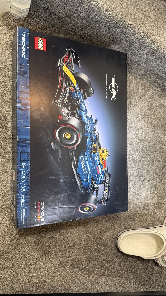 LEGO 42206 1:8 Technic Oracle Red Bull Racing RB20 F1 Car