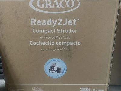 BRAND NEW Graco Ready2Jet Travel System