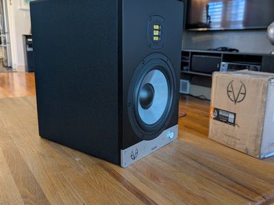 Eve Audio SC208 powered monitor, powered speaker.