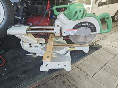 Hitachi C10FSH 10" Slide Compound Miter Saw with Laser Marker - Used