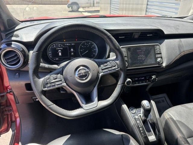 Main image 6