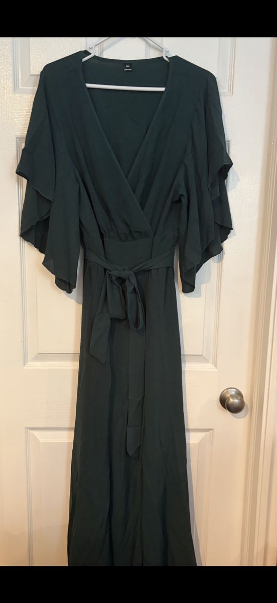 Dark Green V-Neck Flutter Sleeve Maxi Dress Size 2XL