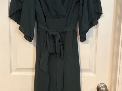 Dark Green V-Neck Flutter Sleeve Maxi Dress Size 2XL