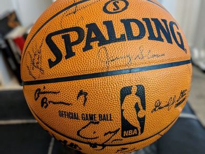 2007-08 Utah jazz team autographed ball