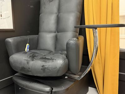 Massage pedicure chair