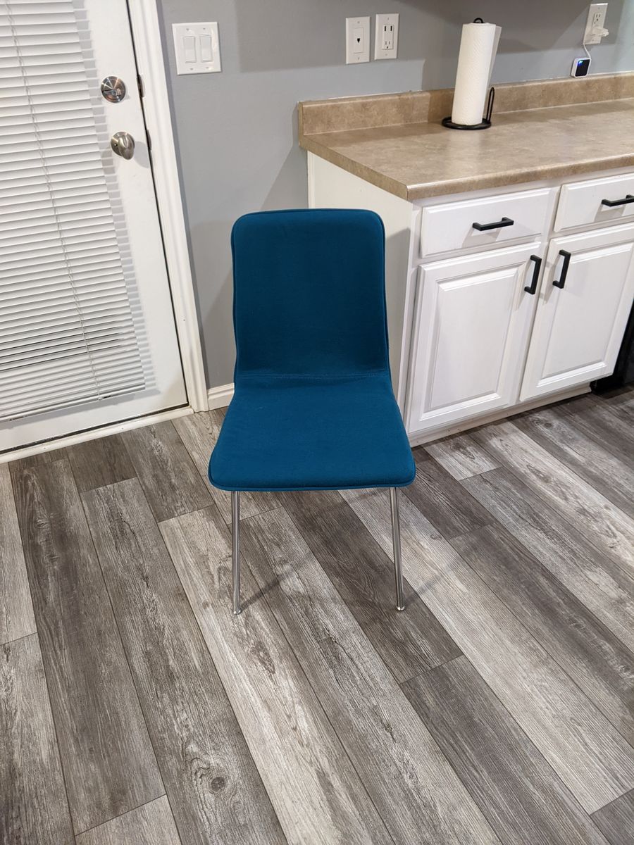 Cushioned Chair