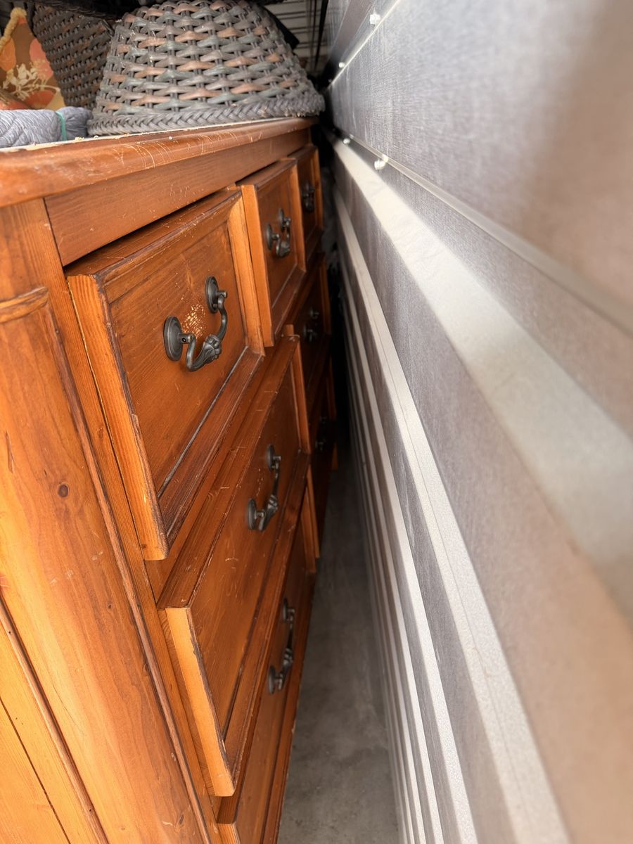 Dresser 