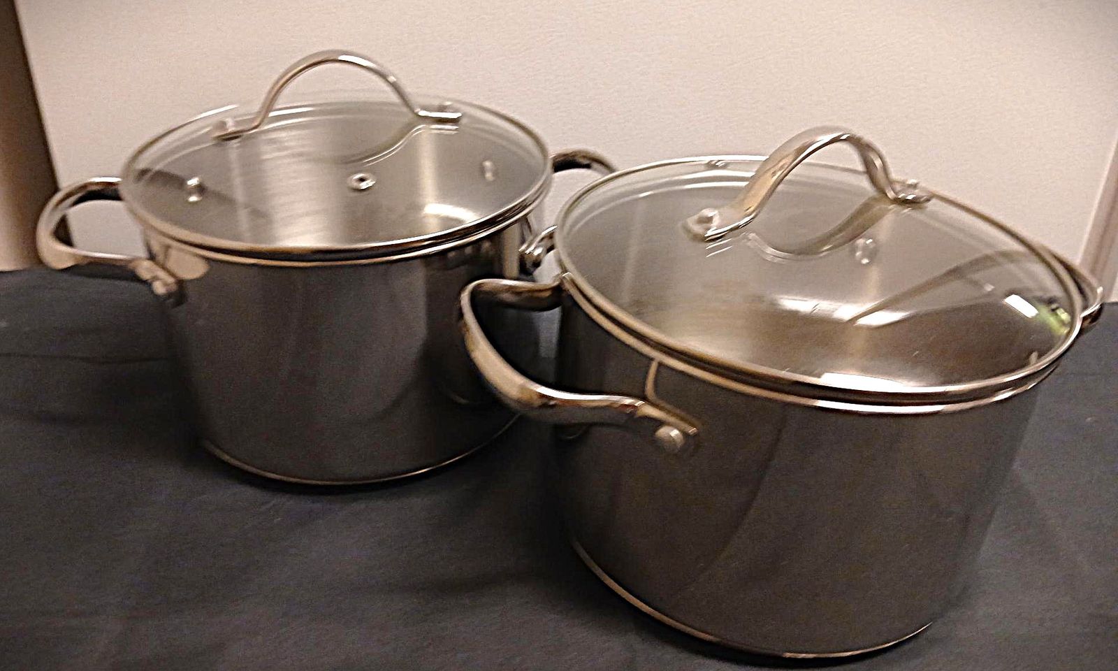 Two - Tools of  the Trade 3 QT Stock Pots with vented Glass Lids