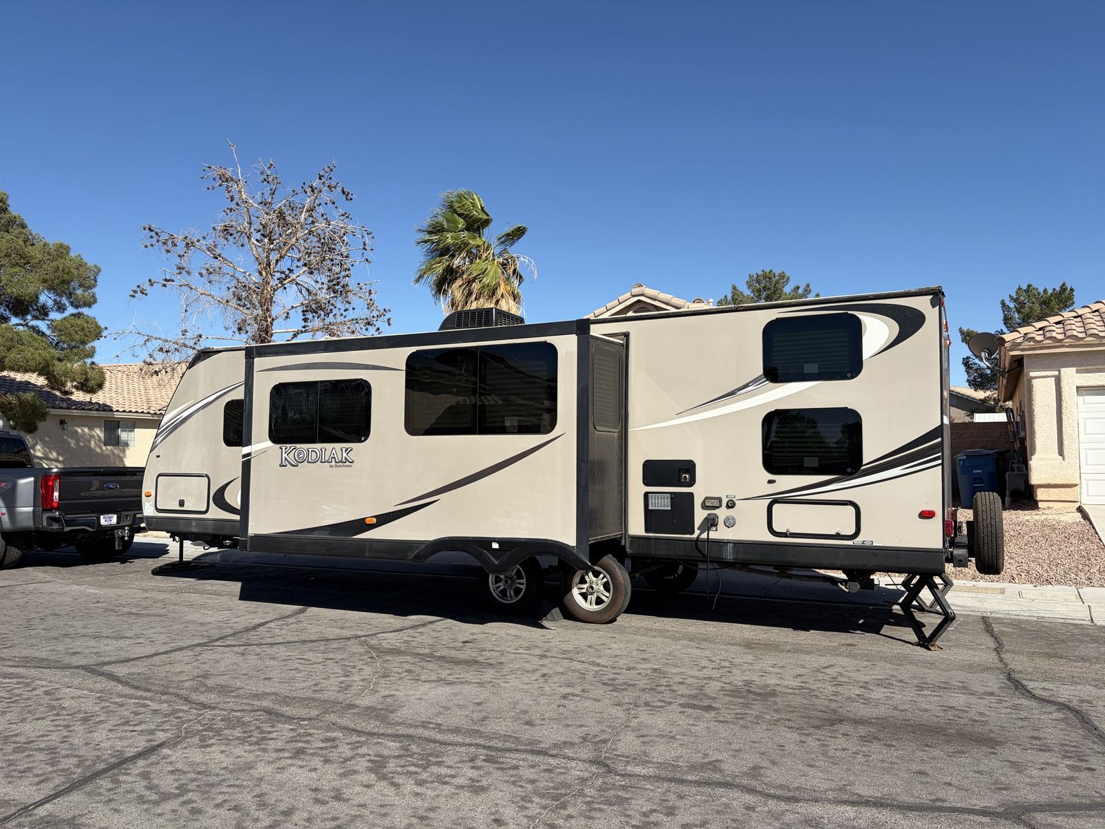 2015 Dutchman Kodiak