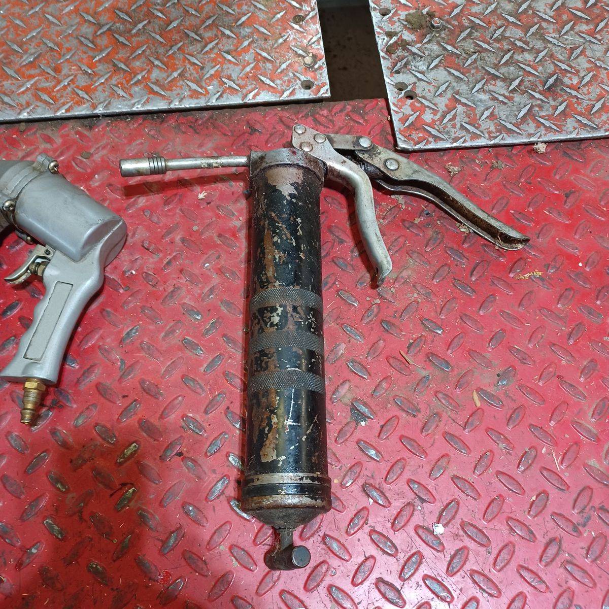 Main image 3