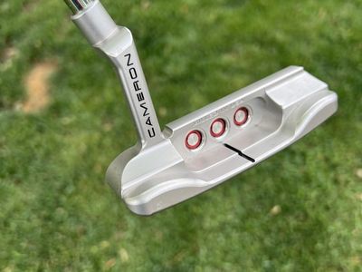 Scotty Cameron Special Select Newport 34" w/adjustable 35 & 45 g. weights & tool