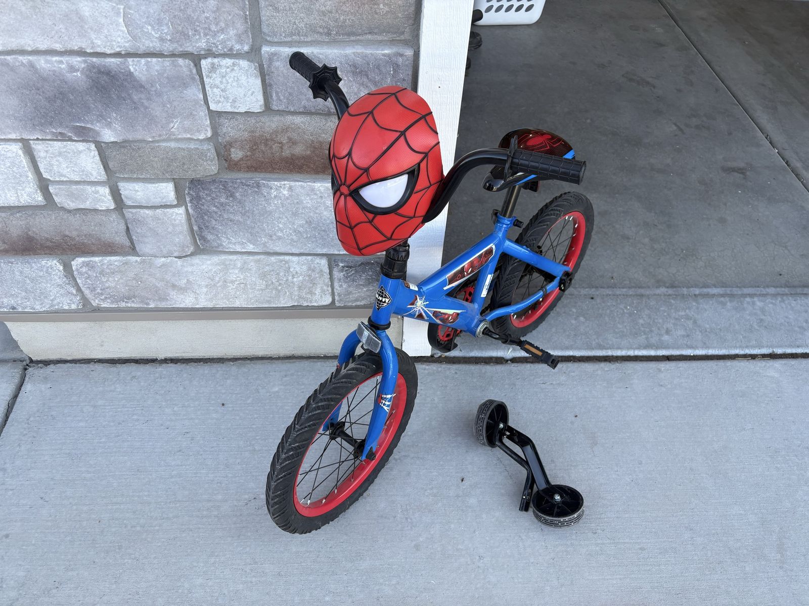 Marvel Spider-Man 12" Kids' Bike with Training Wheels - Blue/Red, Great Condition
