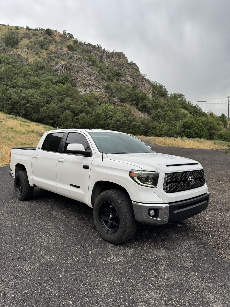 2014 Toyota Tundra SR5
