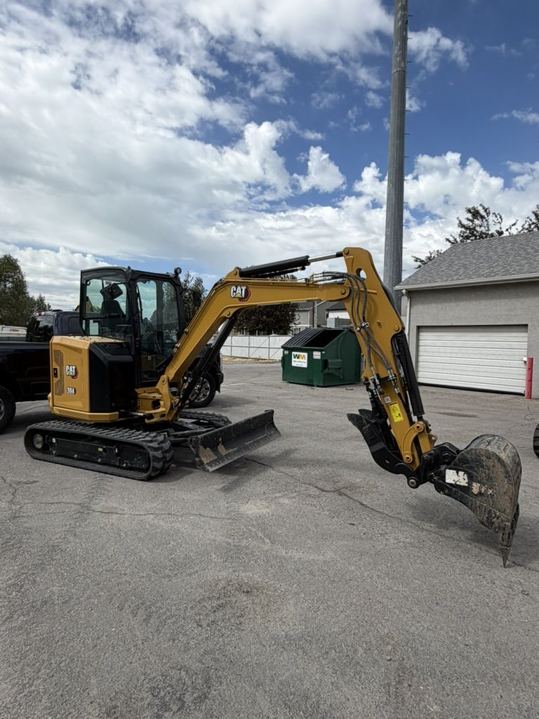 40 Class Mini Excavator Rental – 4 Ton Digging Power for Dirt, Trenching and Site Prep