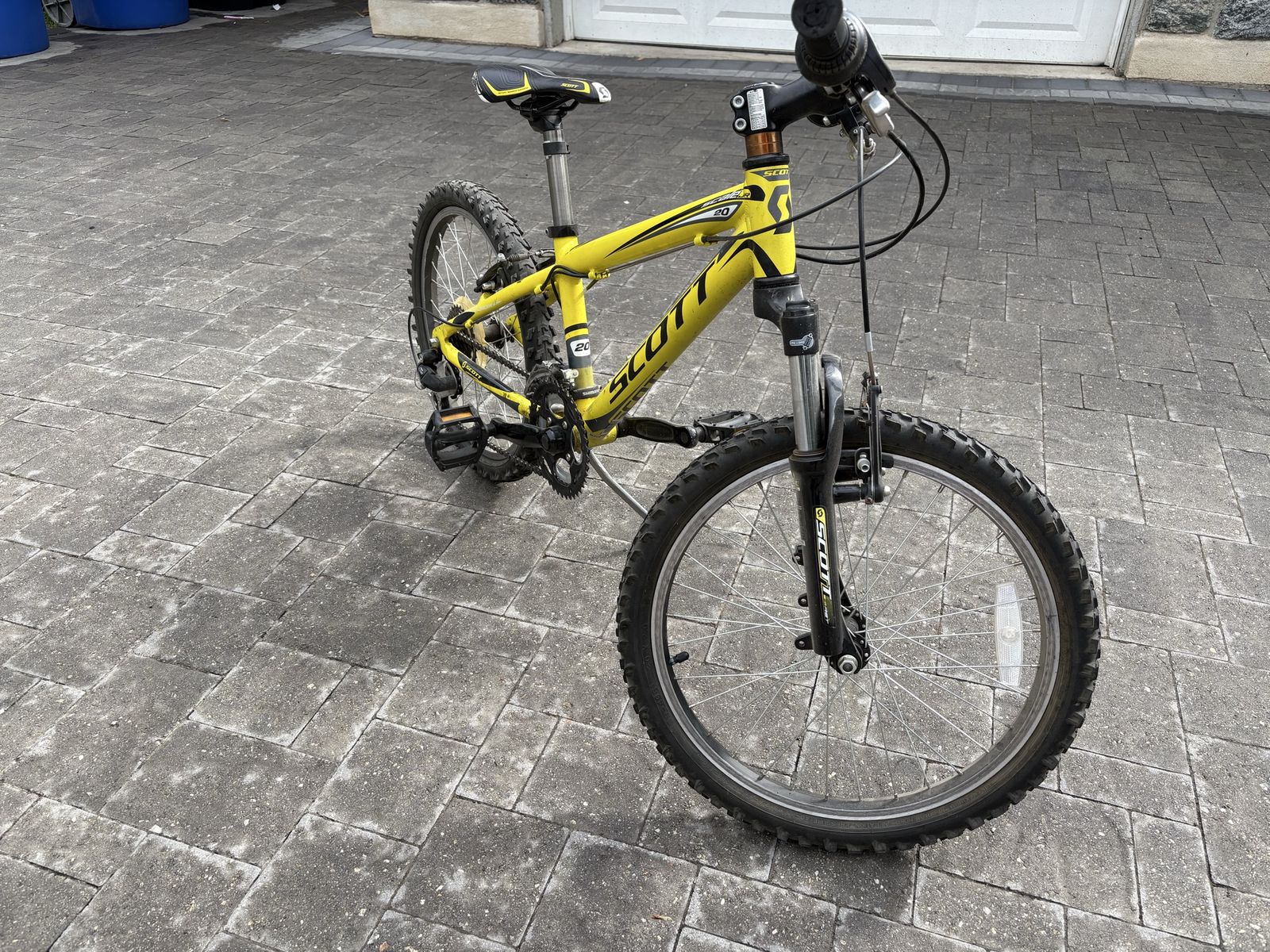 Scott Scale JR 20 Youth Mountain Bike - Yellow/Black