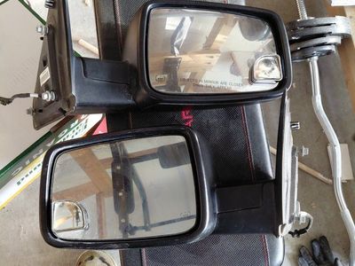 2016 Ram 2500 mirrors.