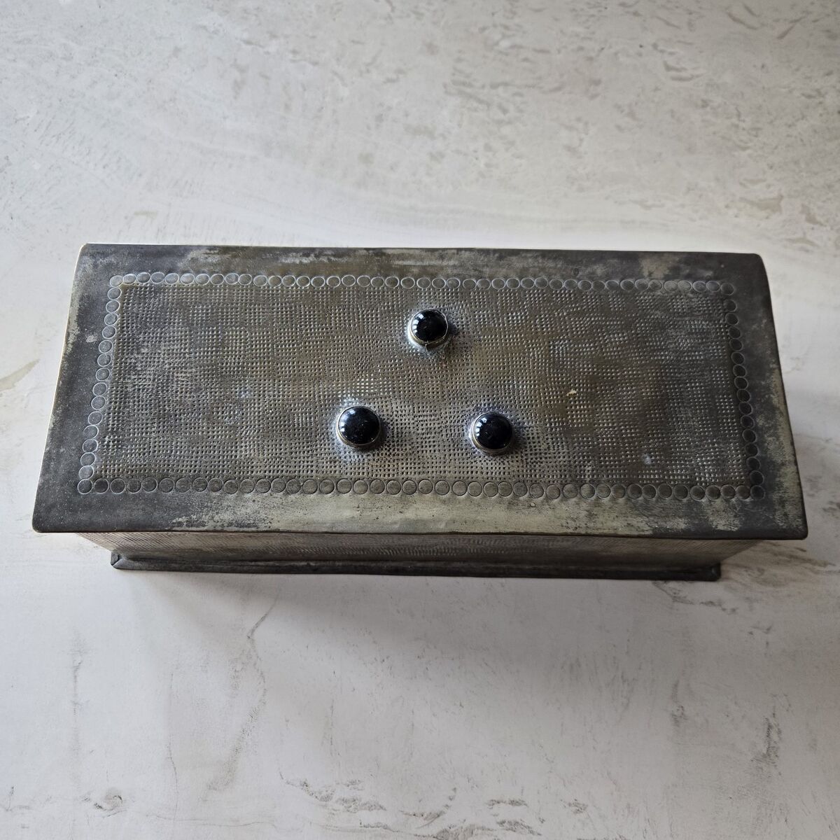 HENRIKSEN BUTLER DECORATIVE CHEST/BOX VINTAGE