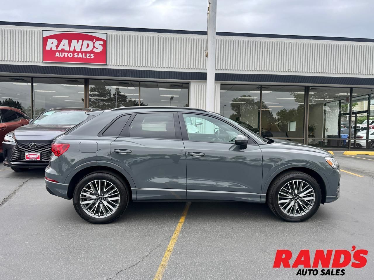 2024 Audi Q3 quattro Premium 40 TFSI
