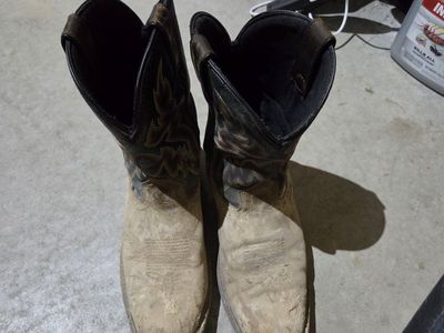 size 9 e wolverine work boots