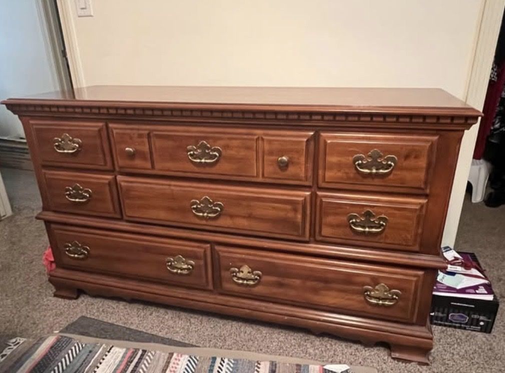 Main image 3
