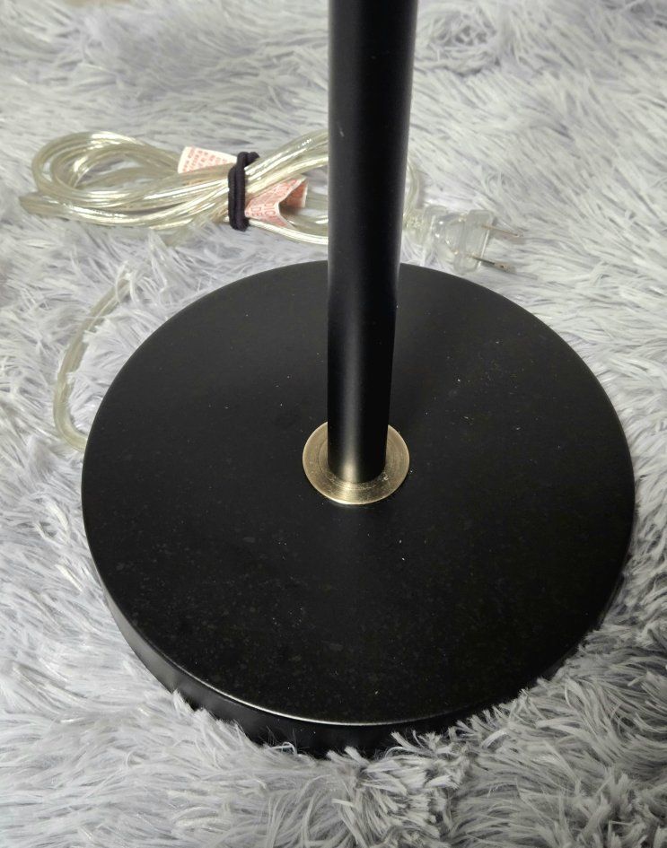 Main image 6
