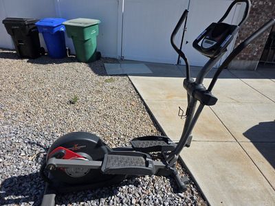 ProForm 960 Elliptical Machine - Home Cardio Fitness Equipment