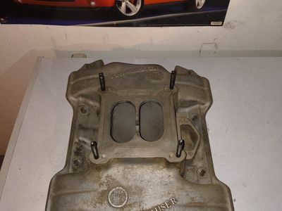 Dodge Mopar Offenhauser 360 4 barrel intake manifold