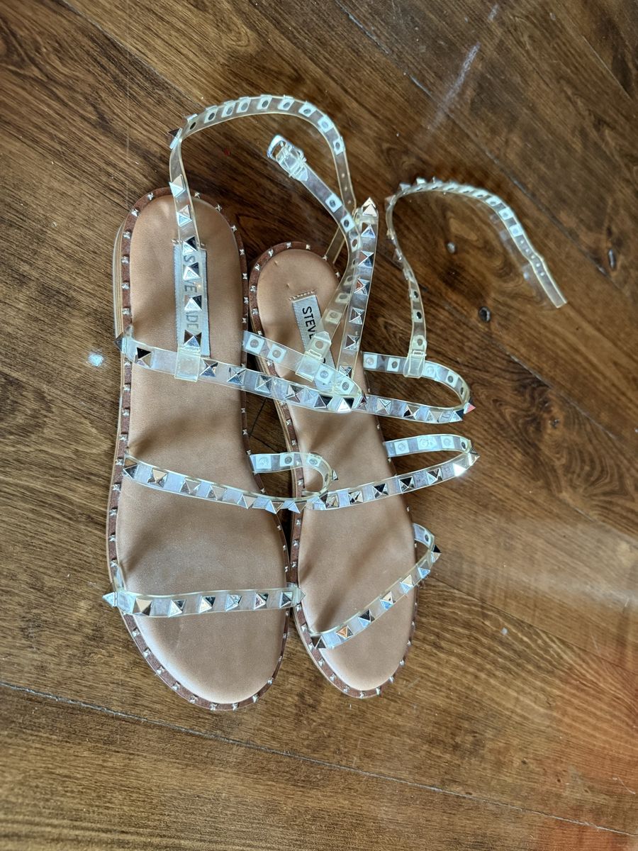 Steve Madden women’s sandals silver studded with a clear gel band 9M