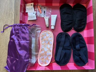 6 Eye Masks, 3 Ear Buds, Eye Gel, Concealer + Bag